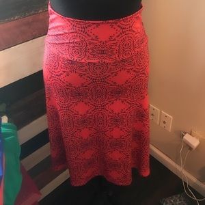 Buy 2 get 1 ♥️ NWOT LuLaRoe Azure Skirt 😊